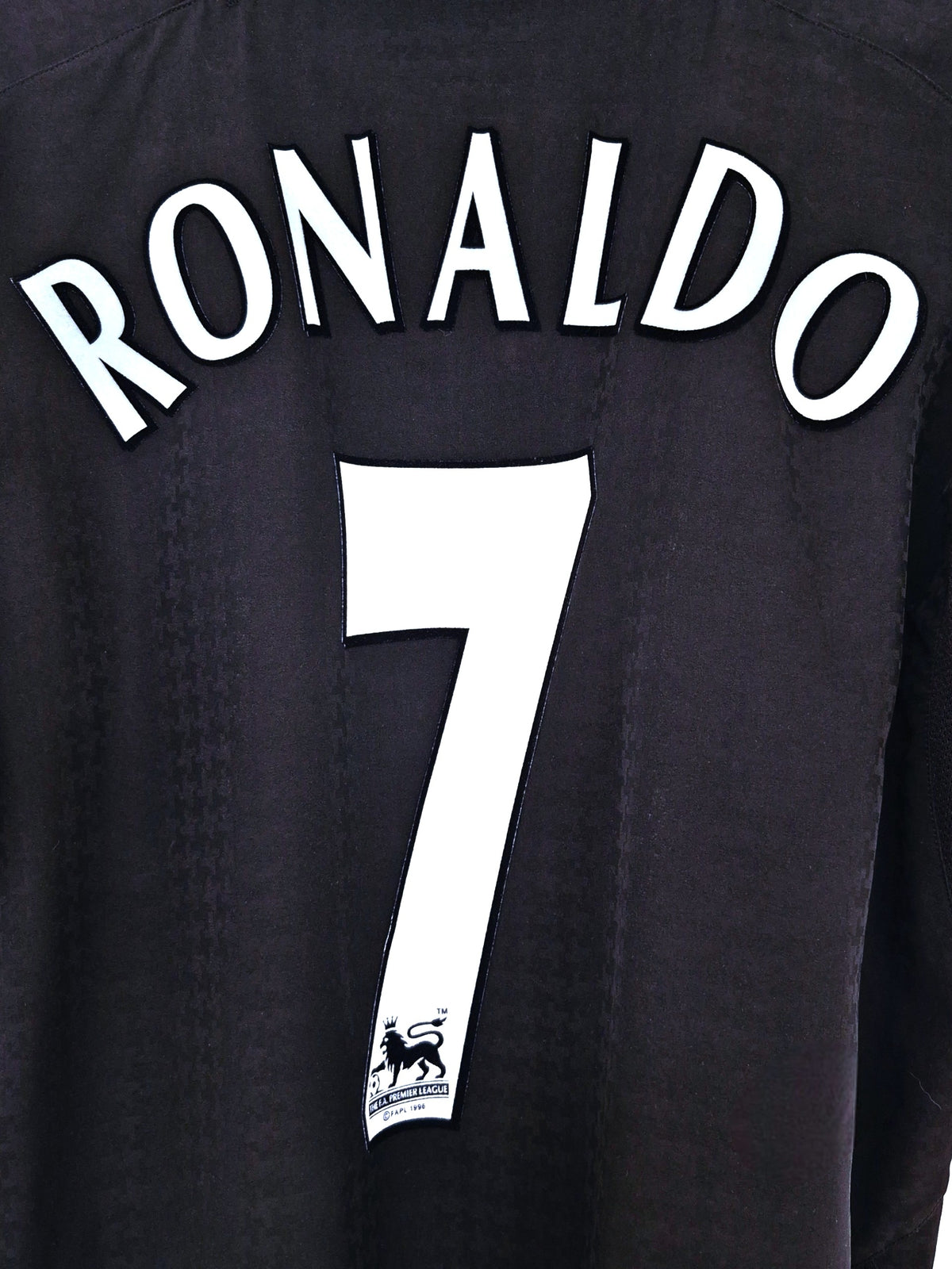 Manchester United FC 2003-2005 Ronaldo Away Shirt (L)