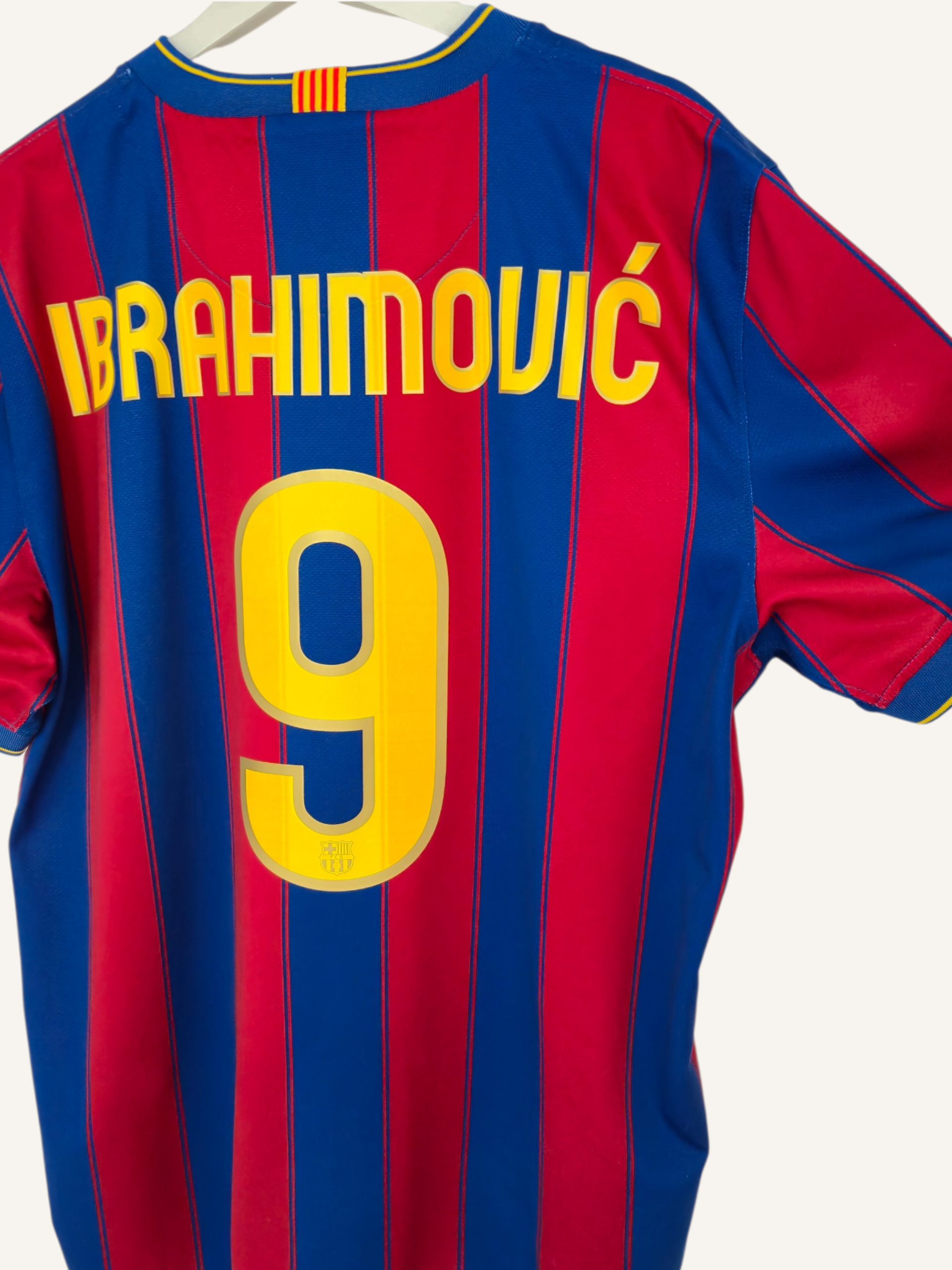 FC Barcelona 2009-2010 Ibrahimovic Home Shirt (XL)