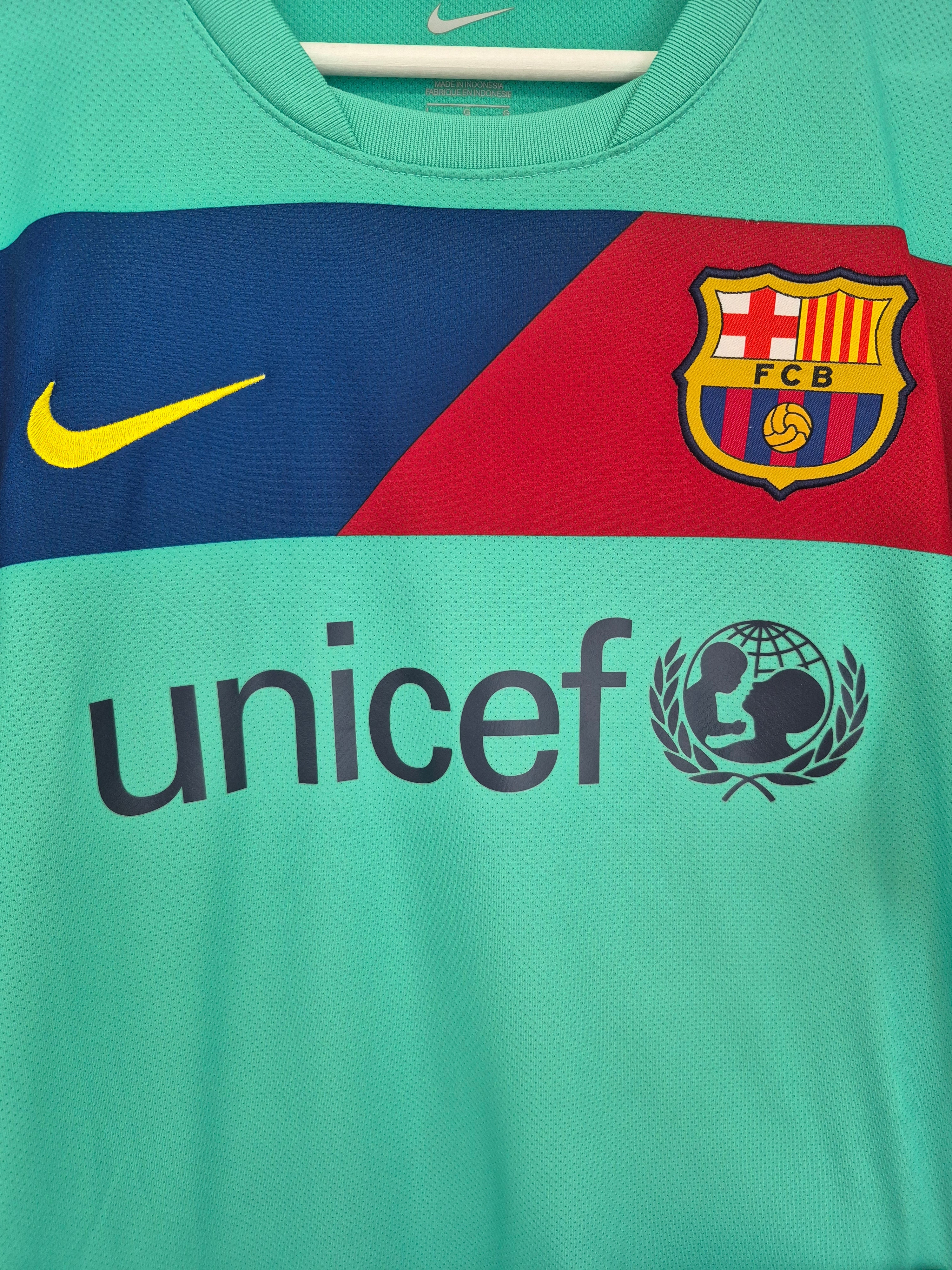 FC Barcelona 2010-2011 Messi Away Shirt (L)