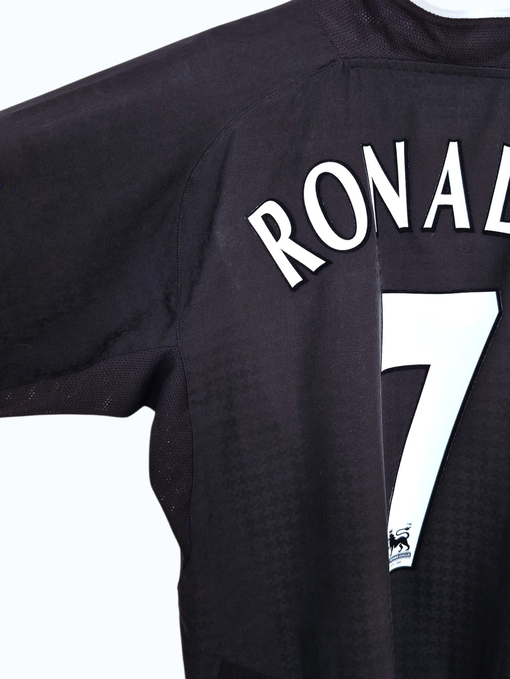 Manchester United FC 2003-2005 Ronaldo Away Shirt (L)