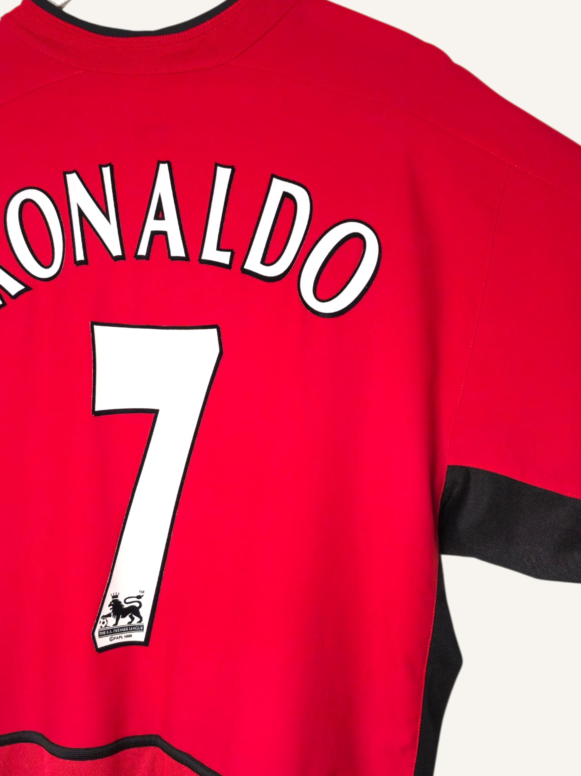 Manchester United FC 2002-2004 Ronaldo Home Shirt (XL)