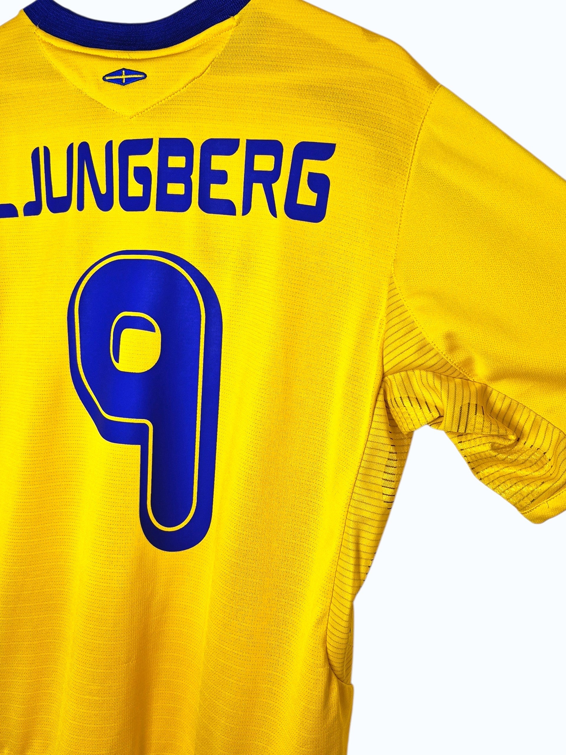 Sweden World Cup 2006 Ljungberg Home Shirt (L)