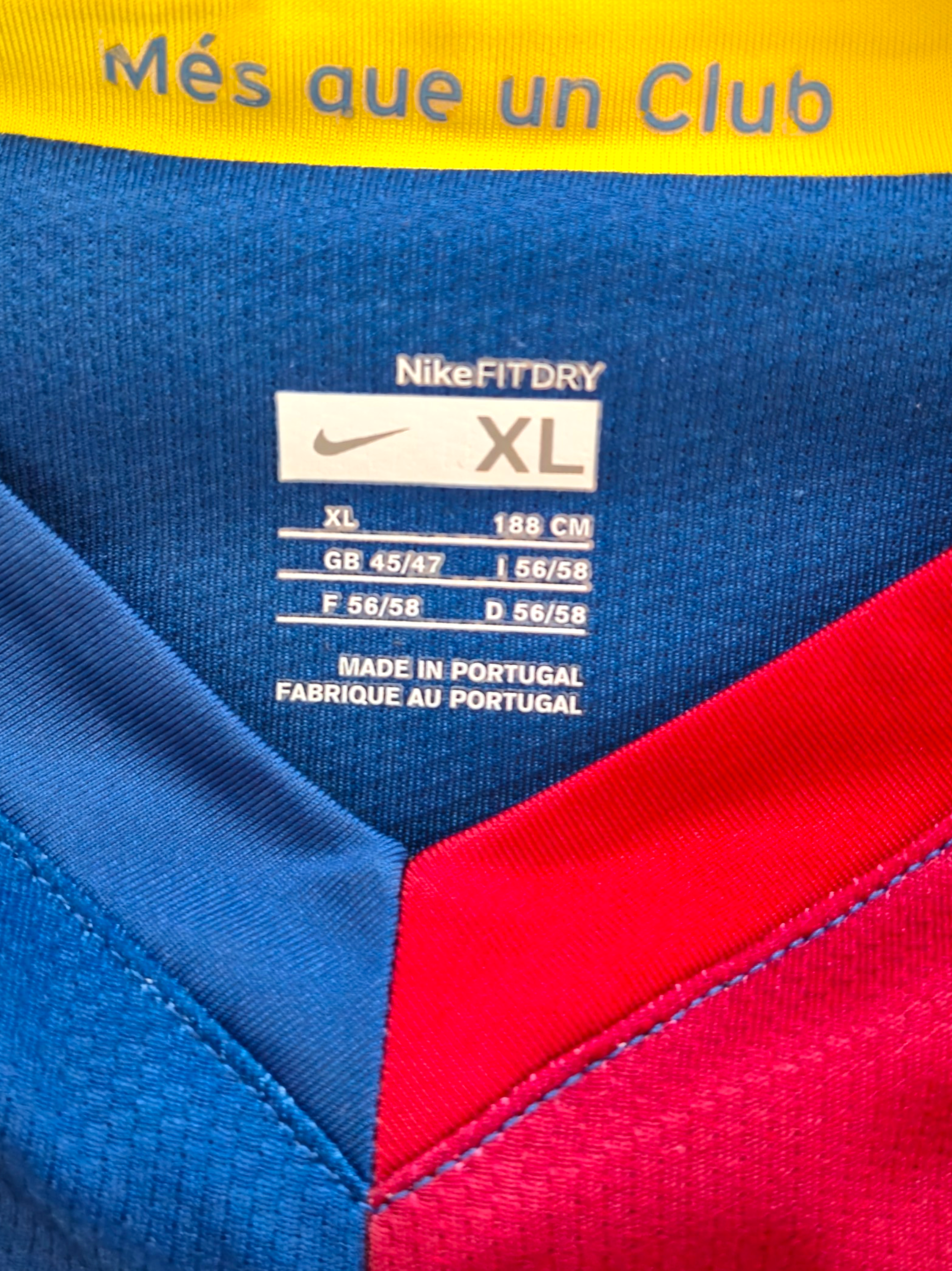 FC Barcelona 2006-2007 Ronaldinho Home Shirt (XL)
