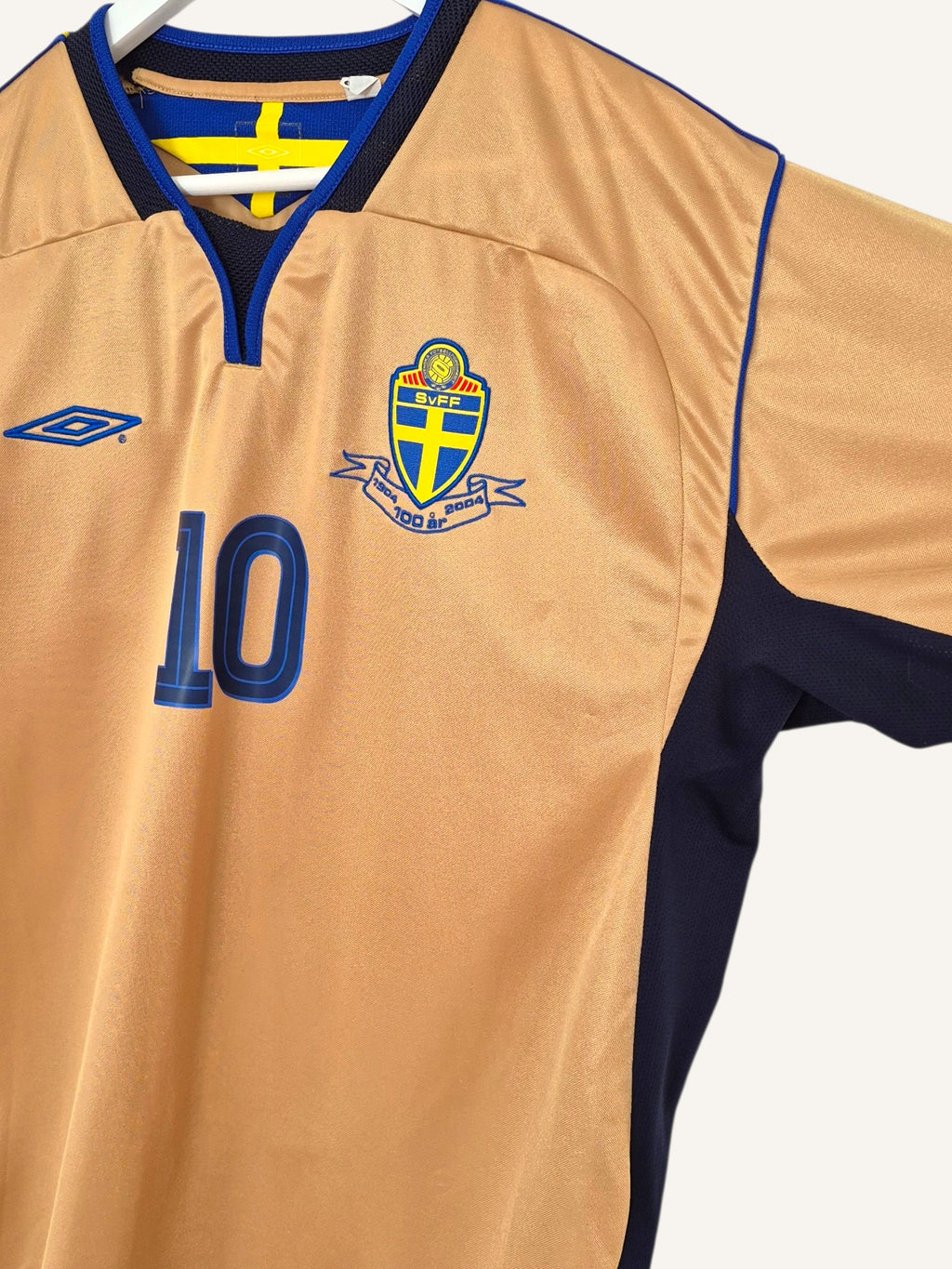 Sweden 2004 Ibrahimović Centenary Home Shirt (XXL)