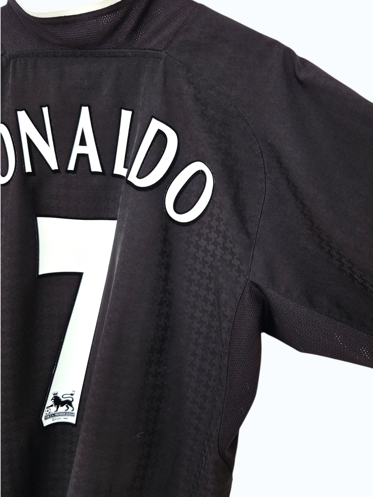 Manchester United FC 2003-2005 Ronaldo Away Shirt (L)