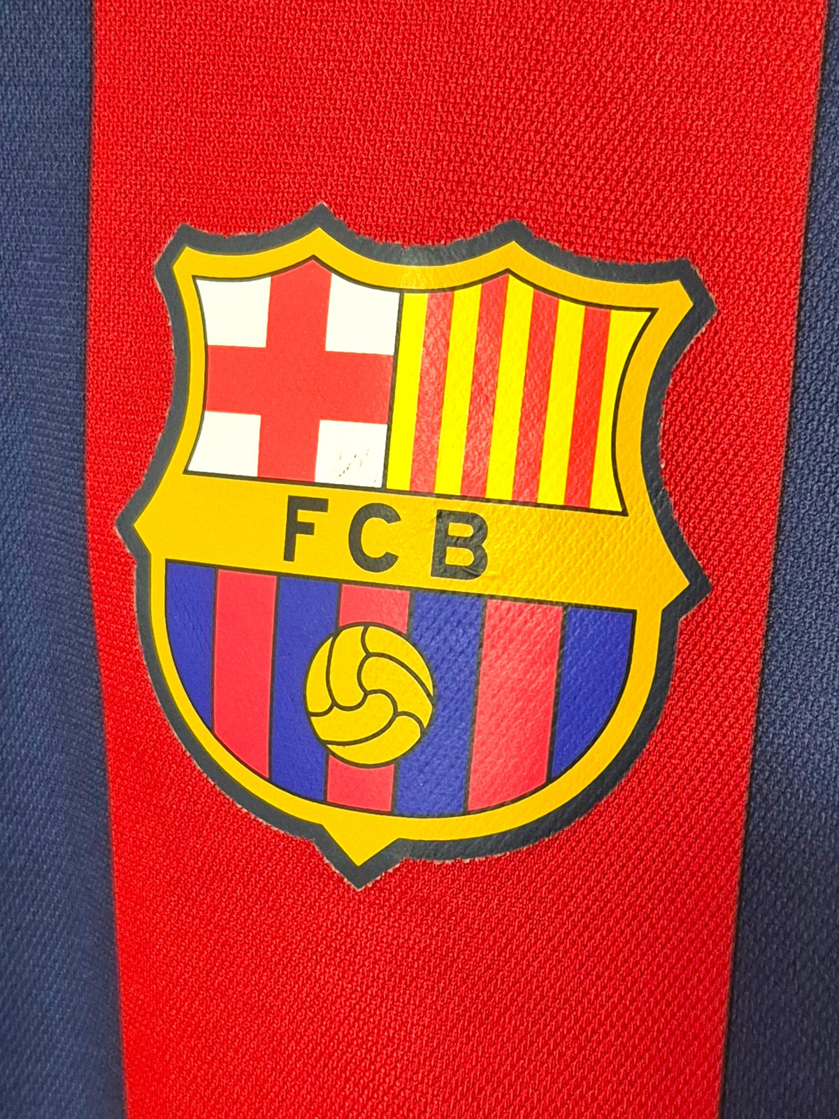 FC Barcelona 2004-2005 Ronaldinho Basic Home Shirt (L)