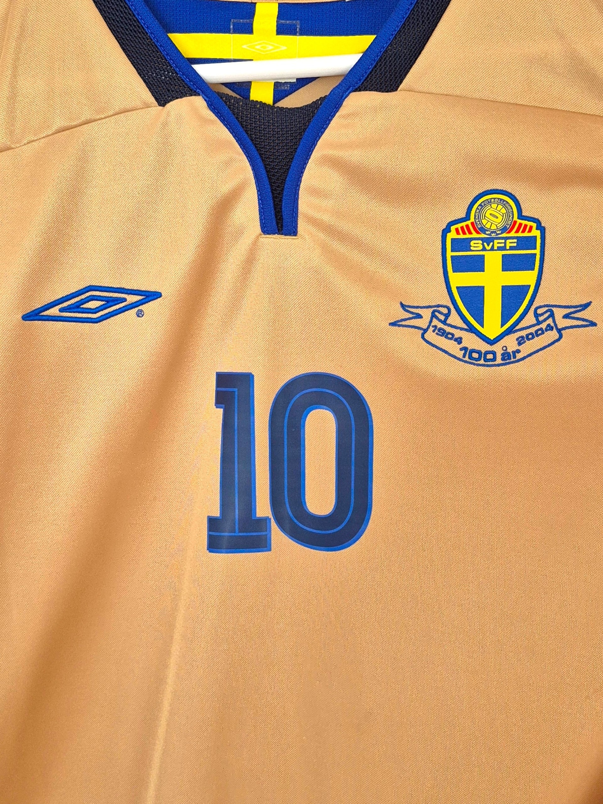 Sweden 2004 Ibrahimović Centenary Home Shirt (XXL)