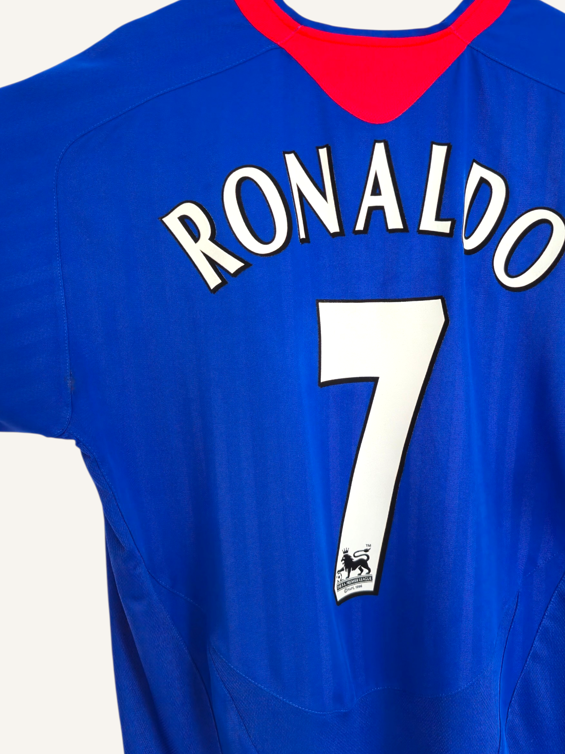 Manchester United 2005-2006 Ronaldo Away Shirt (XL)