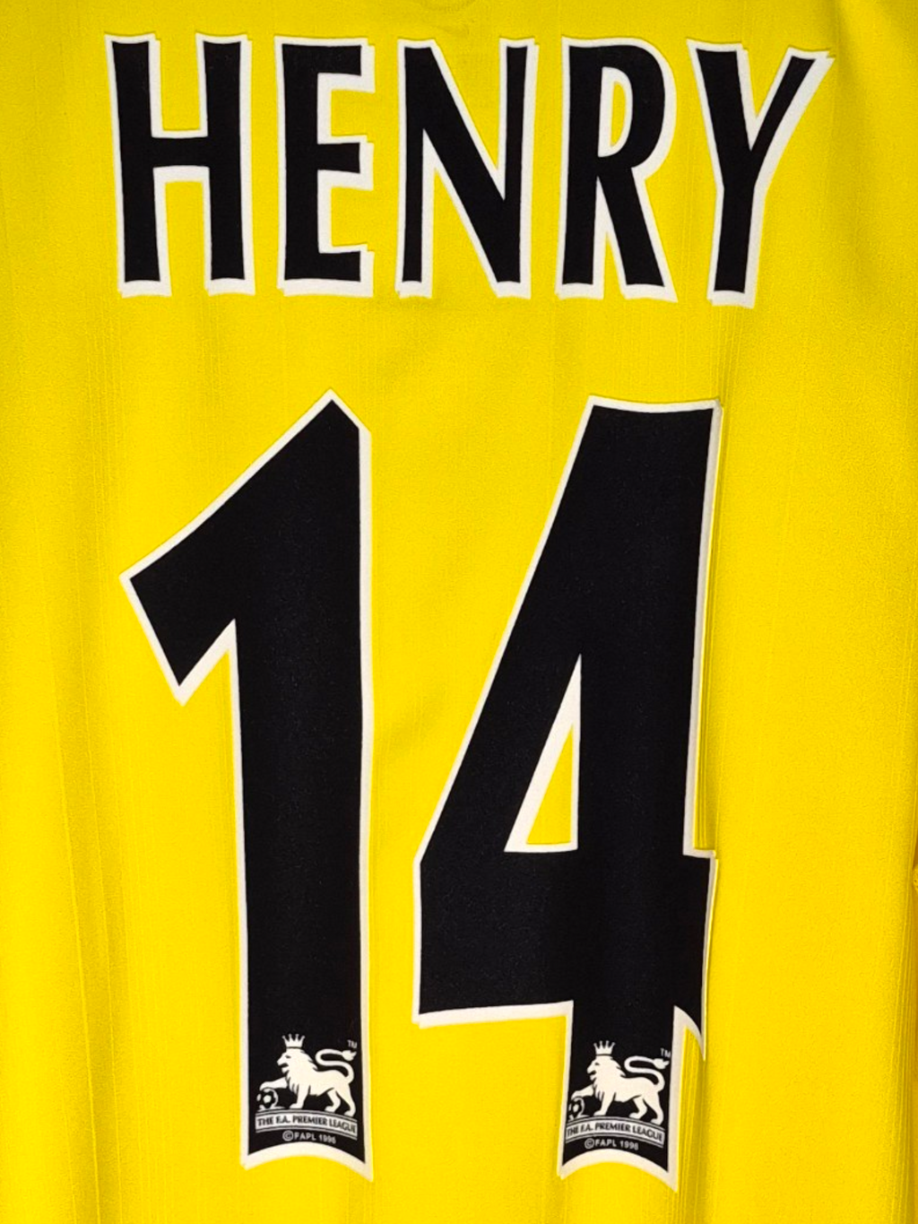 Arsenal FC 2003-2004 Henry Away Shirt (XL)