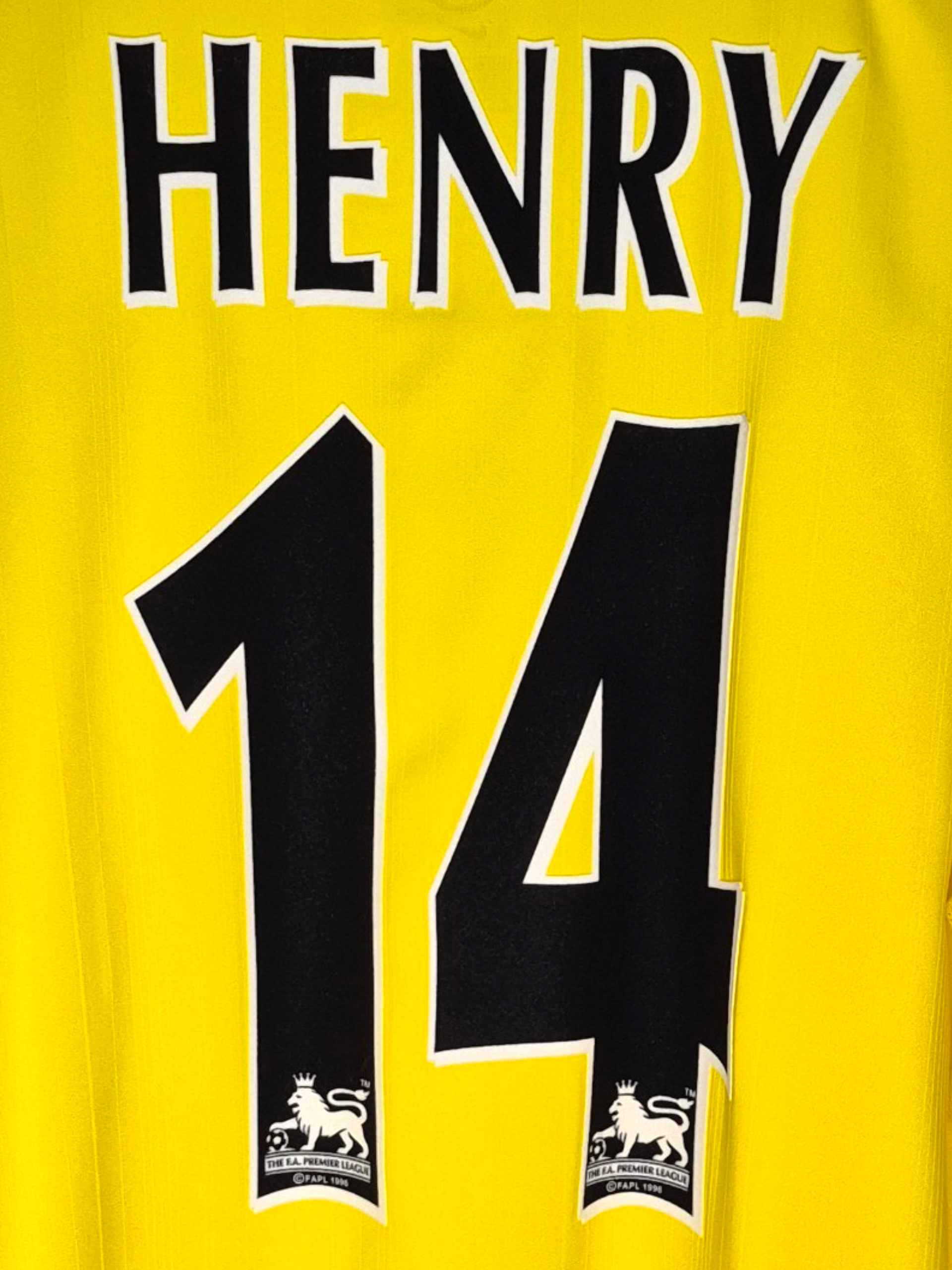Arsenal FC 2003-2004 Henry Away Shirt (XL)